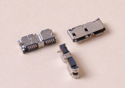 MICRO USB 3.0 B F 001